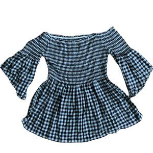 Very Cute Off The Shoulder Top